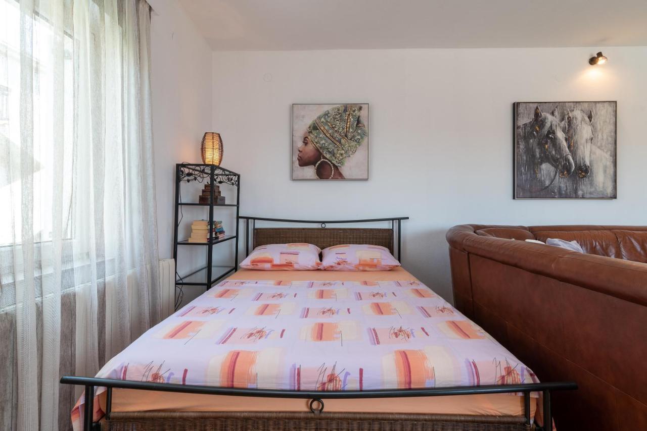 Apartment Kambel Каштела Екстер'єр фото